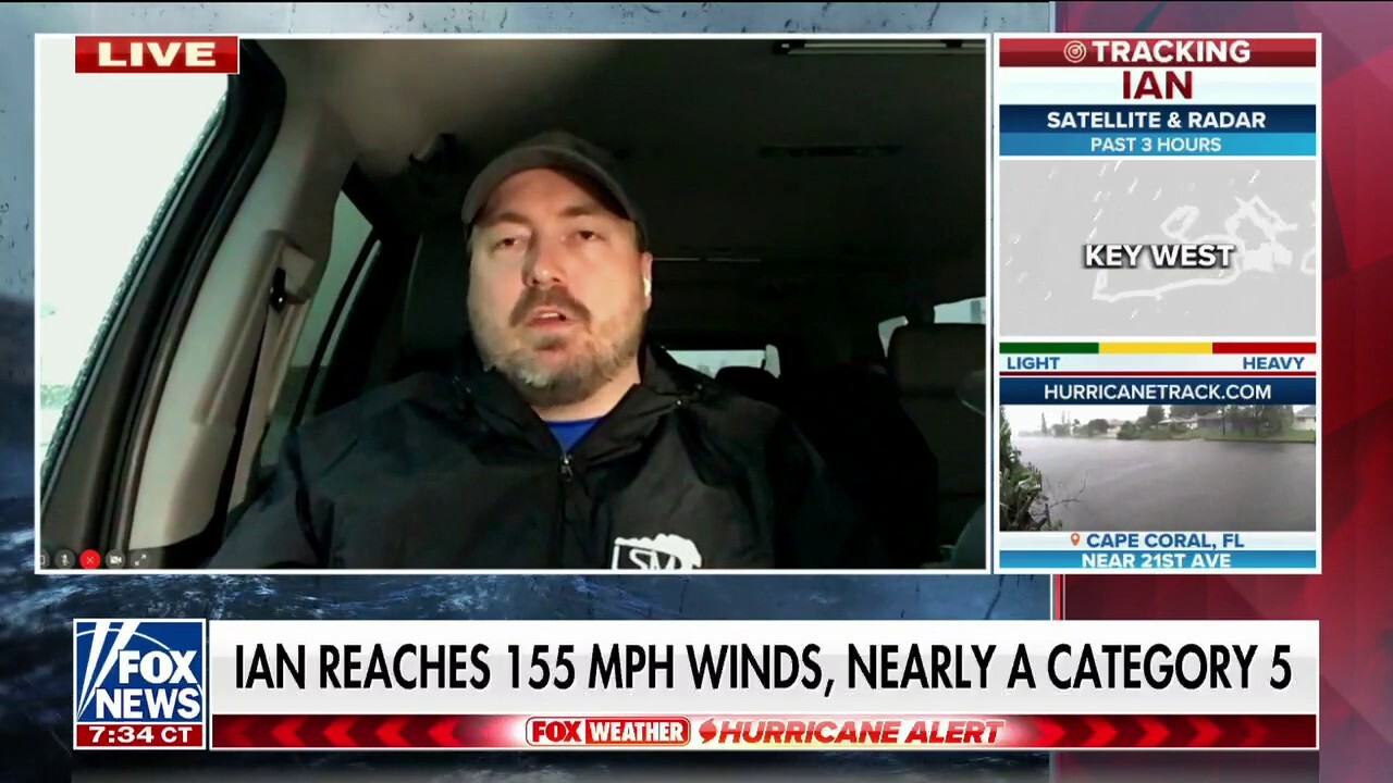 Storm chaser reports from Florida's coast