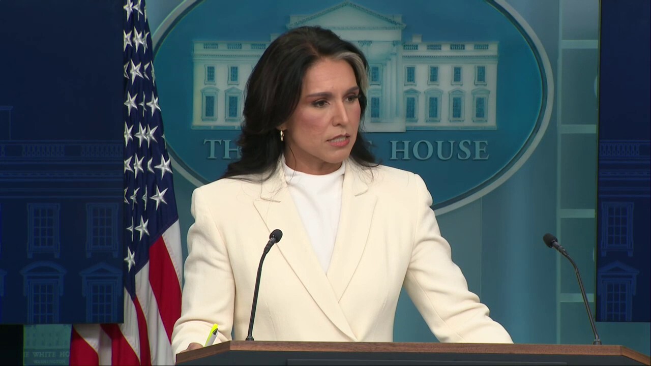 Leavitt says Russia attempted to sow 'distrust' in 2016 election but Obama team manufactured collusion claims