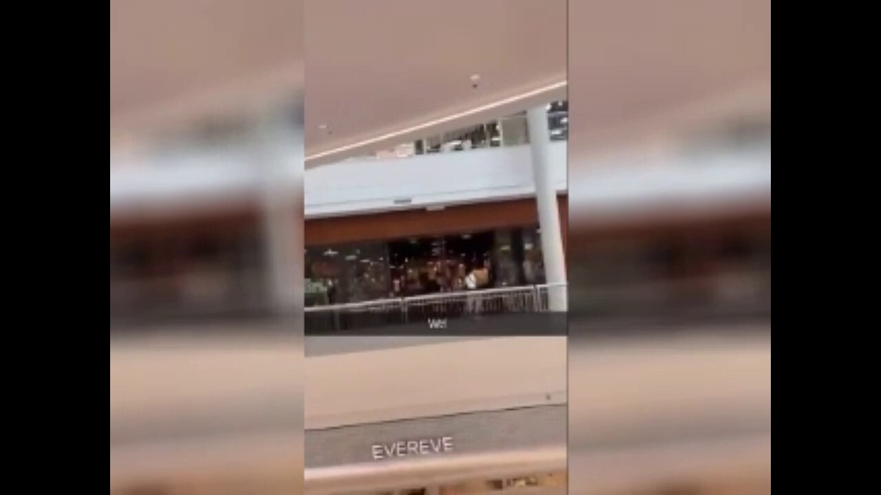 Police respond to 'active incident' at Mall of America