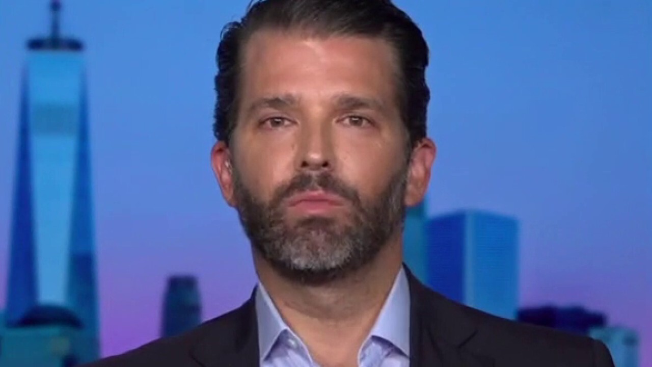 Donald Trump Jr. joins Tucker to discuss Big Tech censorship: It only hurts conservatives