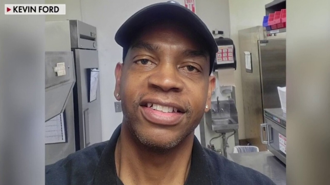 Burger King cook goes viral for never missing work in 27 years