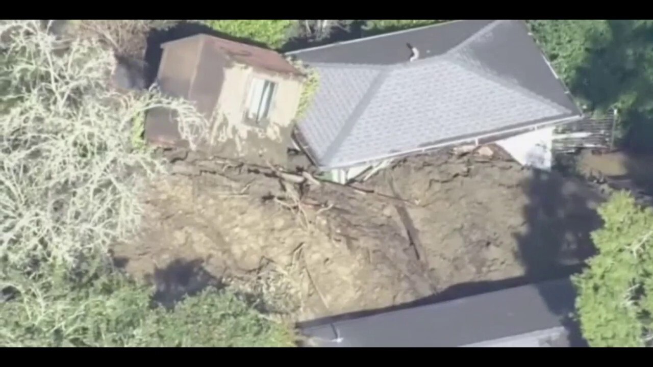 Northern California mudslide prompts home evacuations