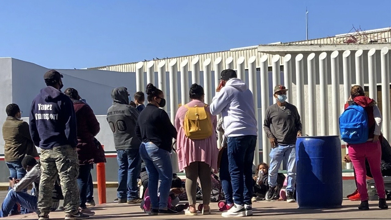 Arizona border town mayor: We are getting no help, information on migrant crossings from the federal government