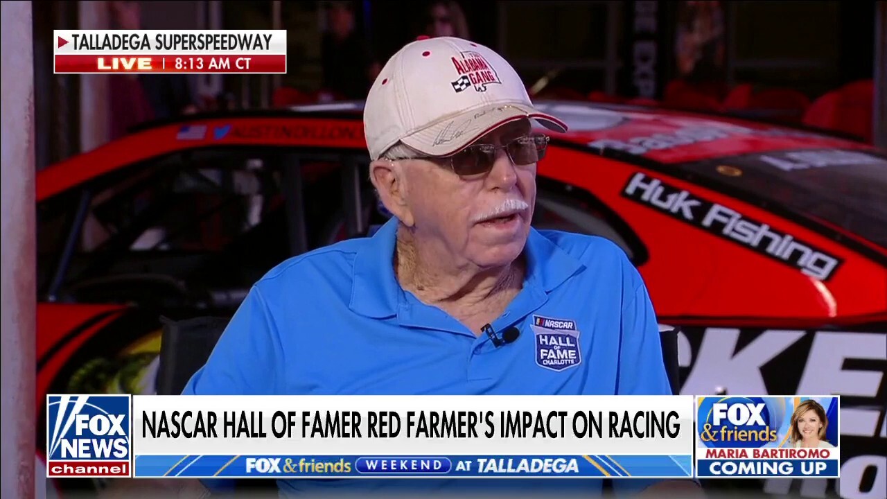 NASCAR legend Red Farmer still racing at age 89