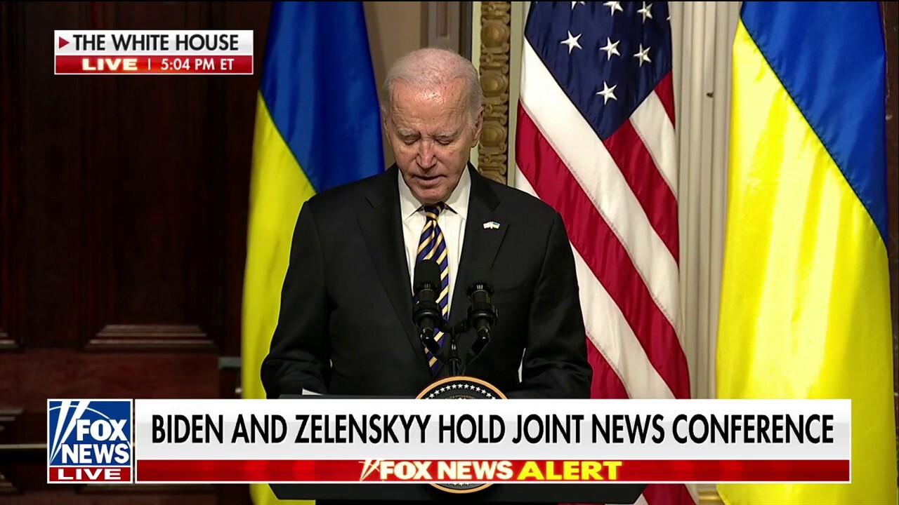 Biden: Putin is banking on the US failing