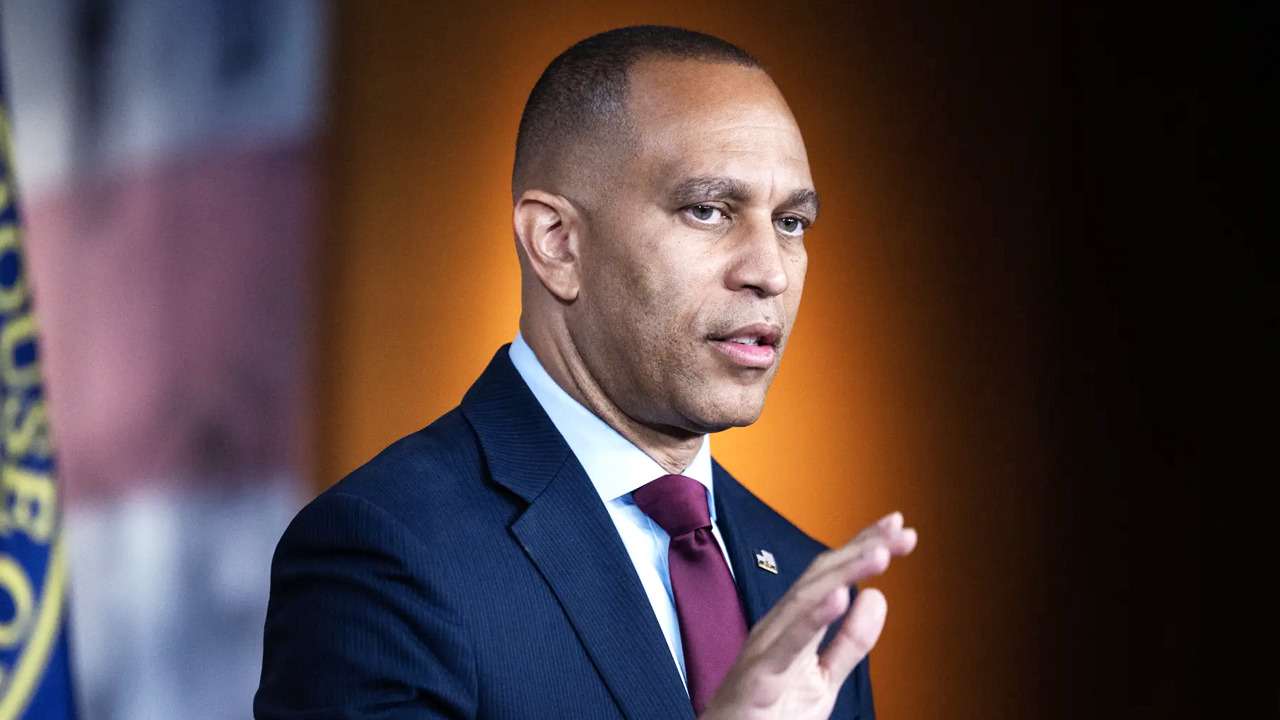 WATCH LIVE: House Minority Leader Jeffries holds news conference