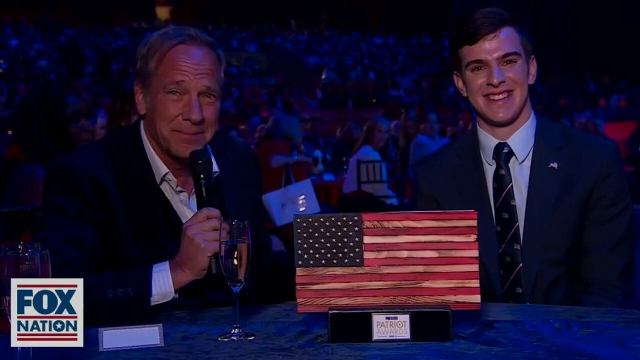Mike Rowe interviews Bobby Reuter about his 'awesome' American flag awards 