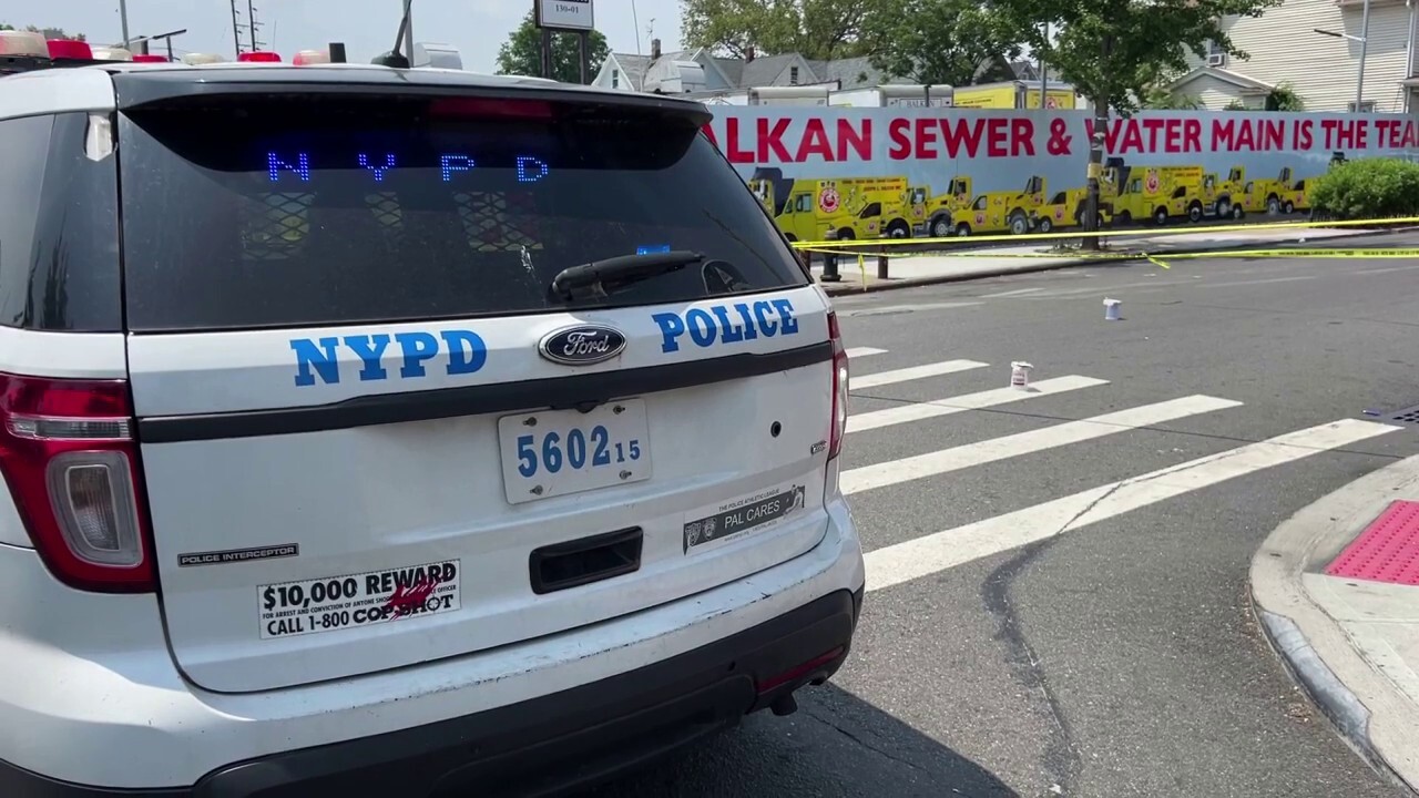 New York gunman shoots three victims in random attack