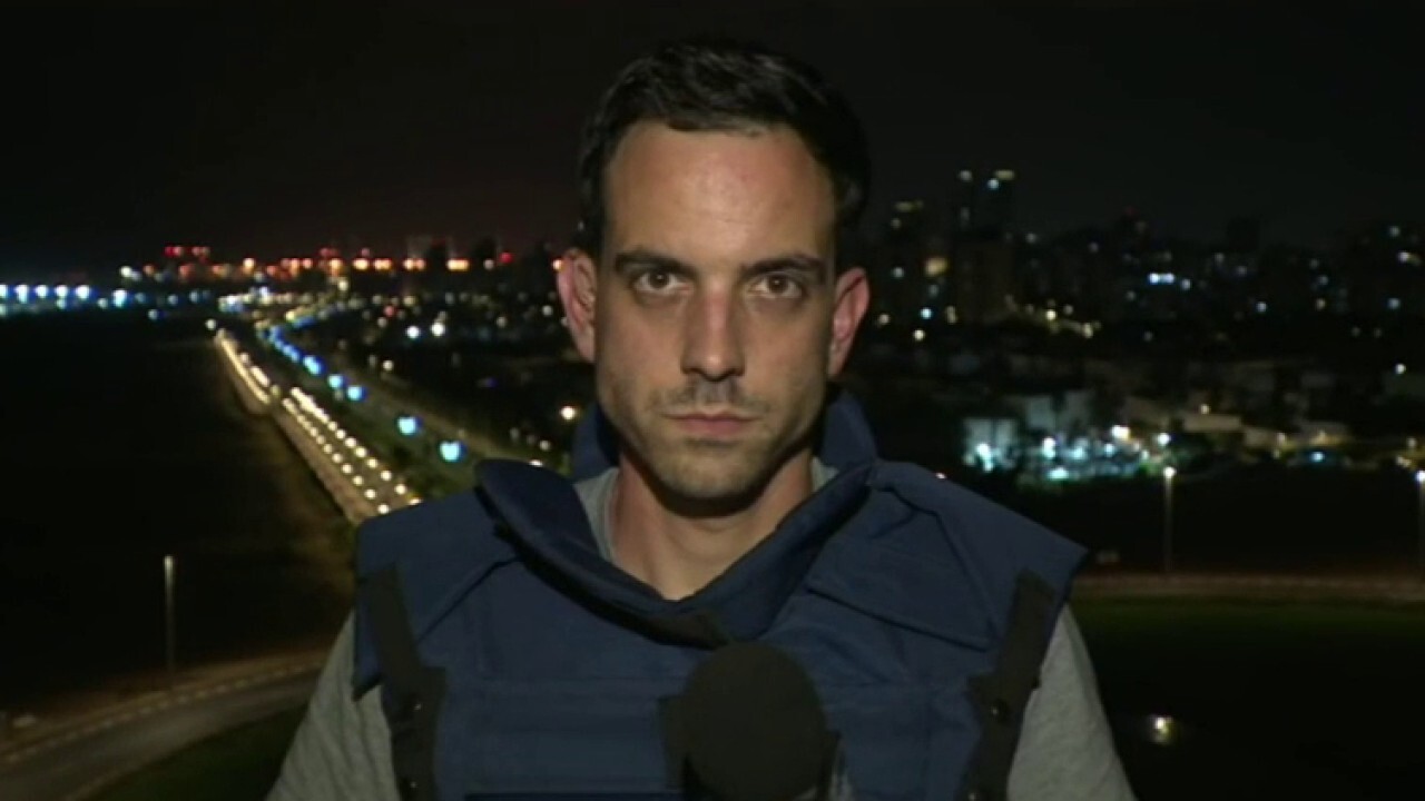 Israel hammering Gaza with artillery, military preparing for ground invasion: Trey Yingst