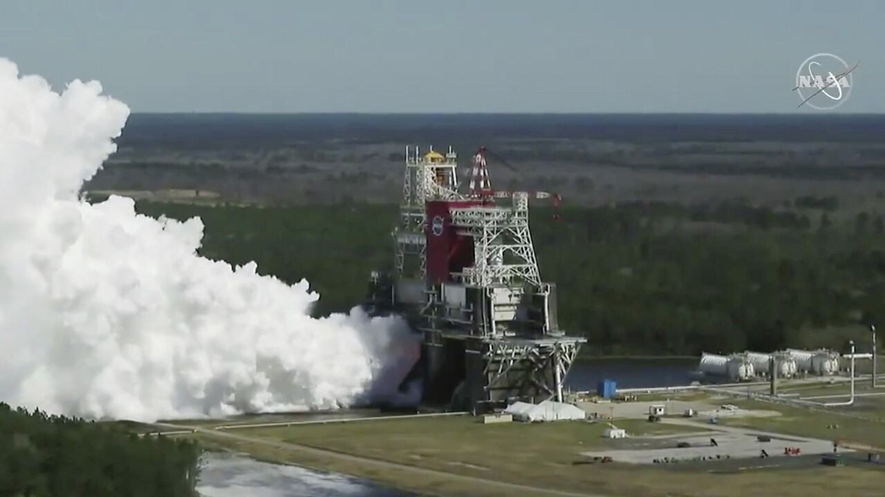 NASA rocket passes key test for Artemis mission 