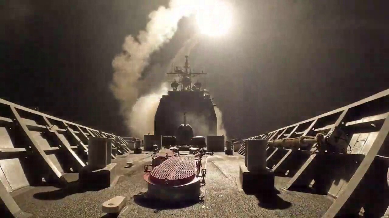 USS Gettysburg launches Tomahawk cruise missiles into Yemen