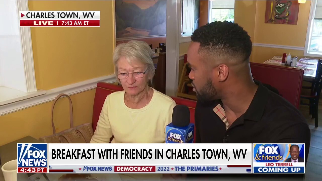 Lawrence Jones has 'Breakfast with Friends' as West Virginia voters head to the polls
