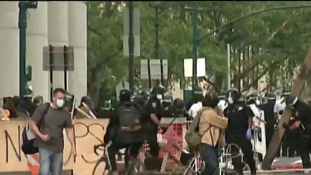 NYC 'Occupy City Hall' protesters refuse to leave area	