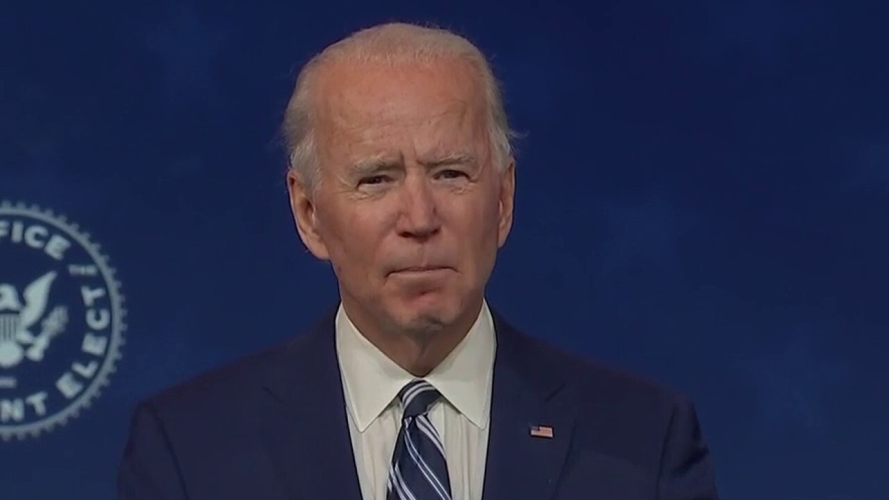 Biden struggles once again through his choreographed remarks
