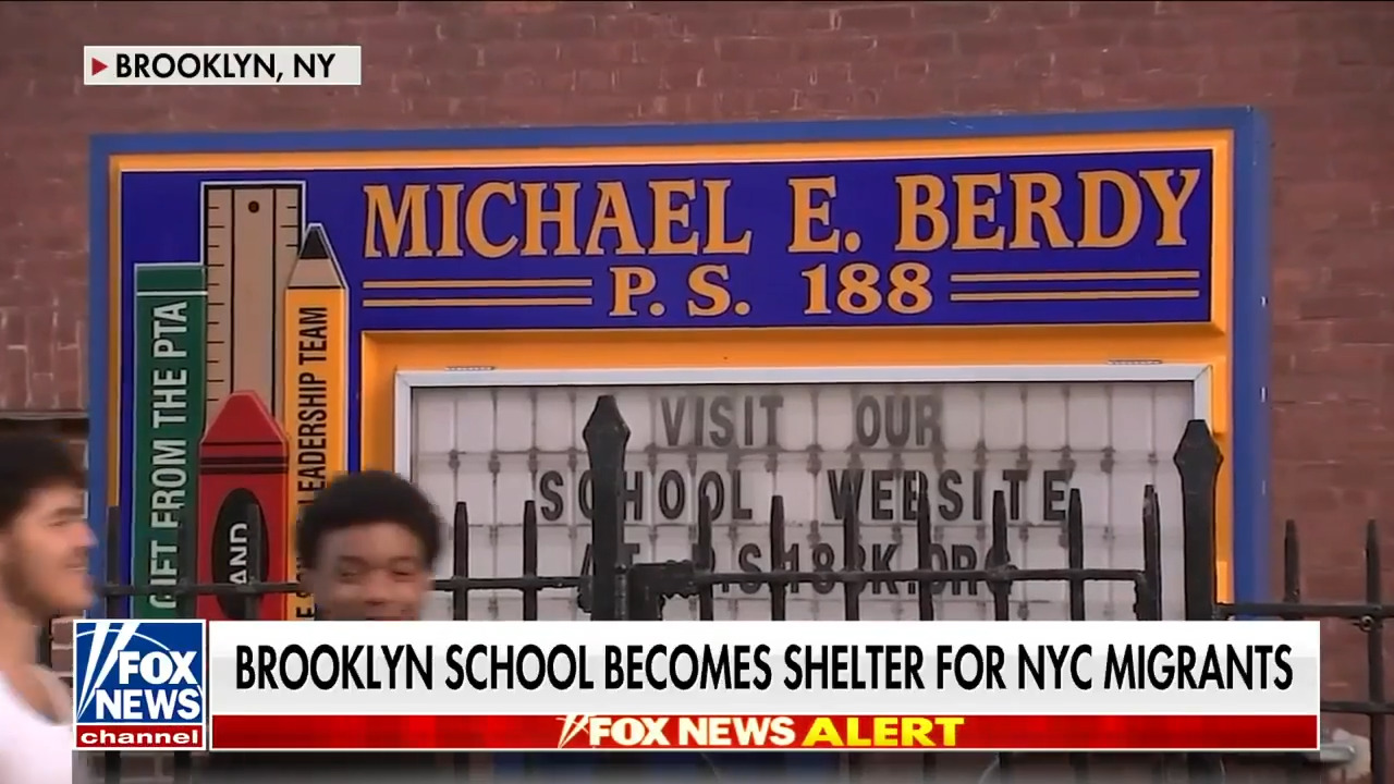 Migrants to be housed at Brooklyn elementary school gym