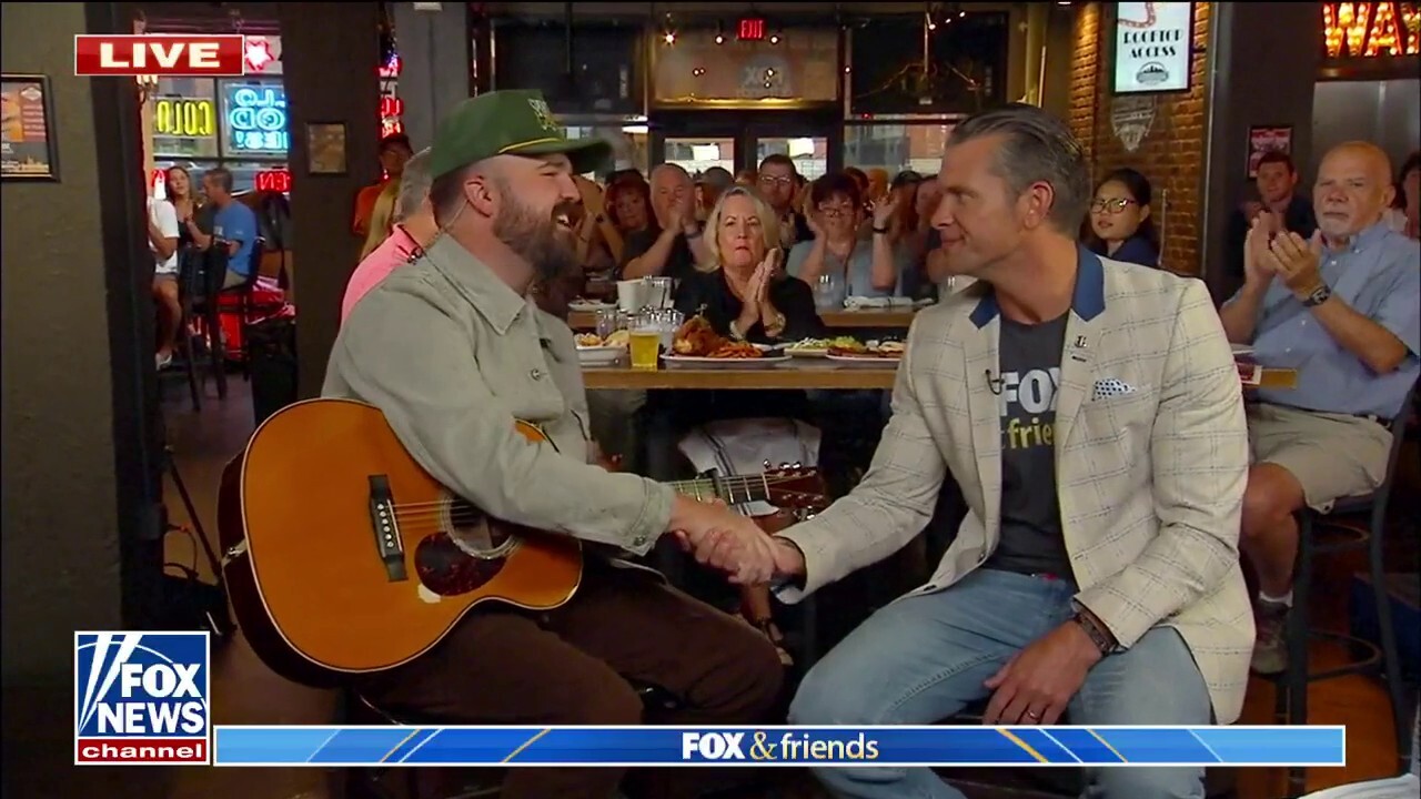 Cody Carnes performs ‘Firm Foundation’ on ‘Fox & Friends’