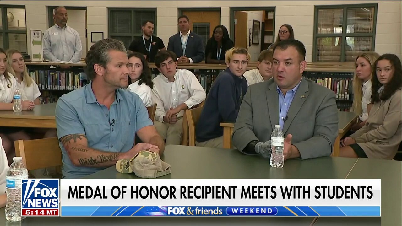 Medal of Honor recipient inspires TN students: 'I joined because I wanted to make a difference'