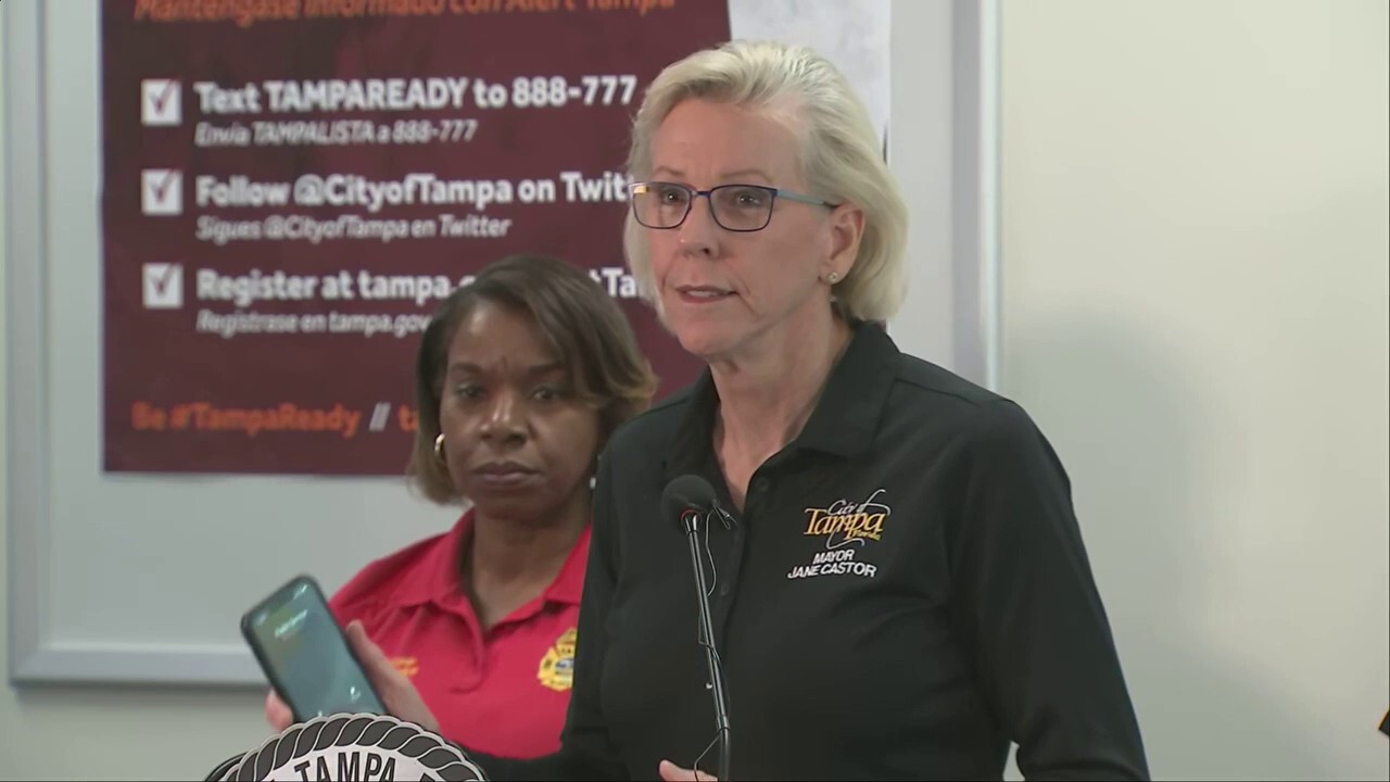 Tampa mayor gets Biden phone call live during press conference