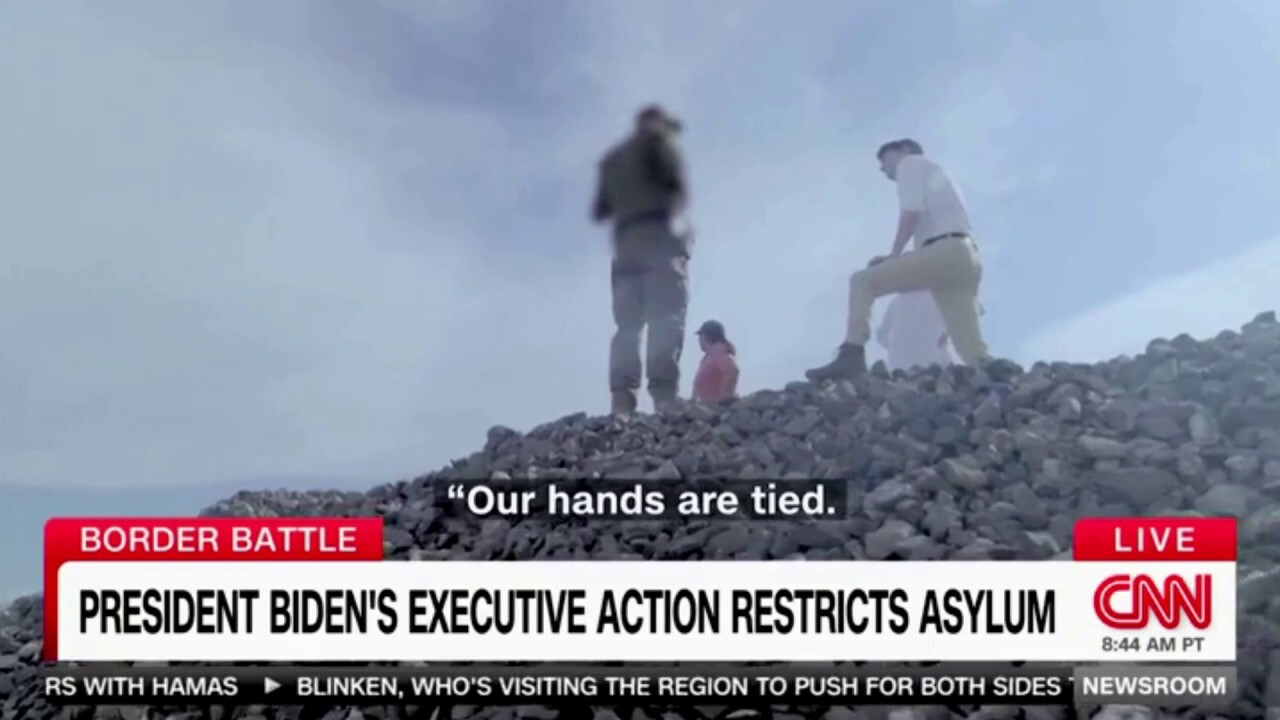 Граничен патрулен агент казва на CNN, че трябва да позволи незаконно преминаване на границата или да загуби работата си