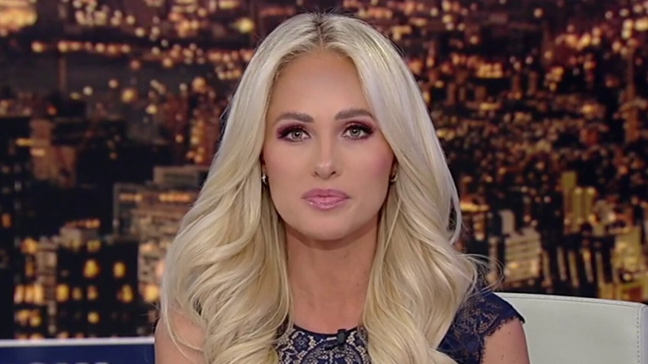 Tomi Lahren: The war on Christmas continues