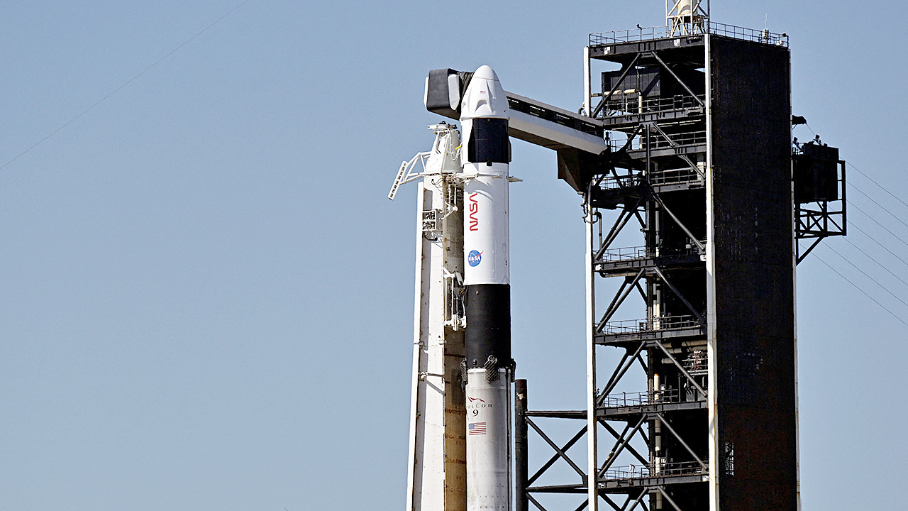 WATCH LIVE: SpaceX rocket launches dozens of Starlink mini satellites