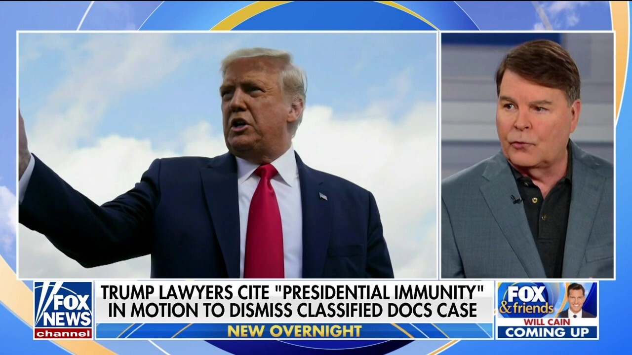 Trump legal team moves to dismiss classified documents case