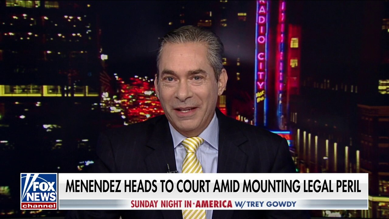 Menendez indictment was 'unusually detailed': Elliot Felig