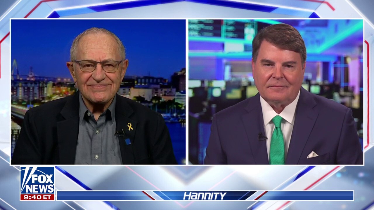  'Hannity' panelists Alan Dershowitz and Gregg Jarrett discuss whether the elite university should be stripped of federal funding.