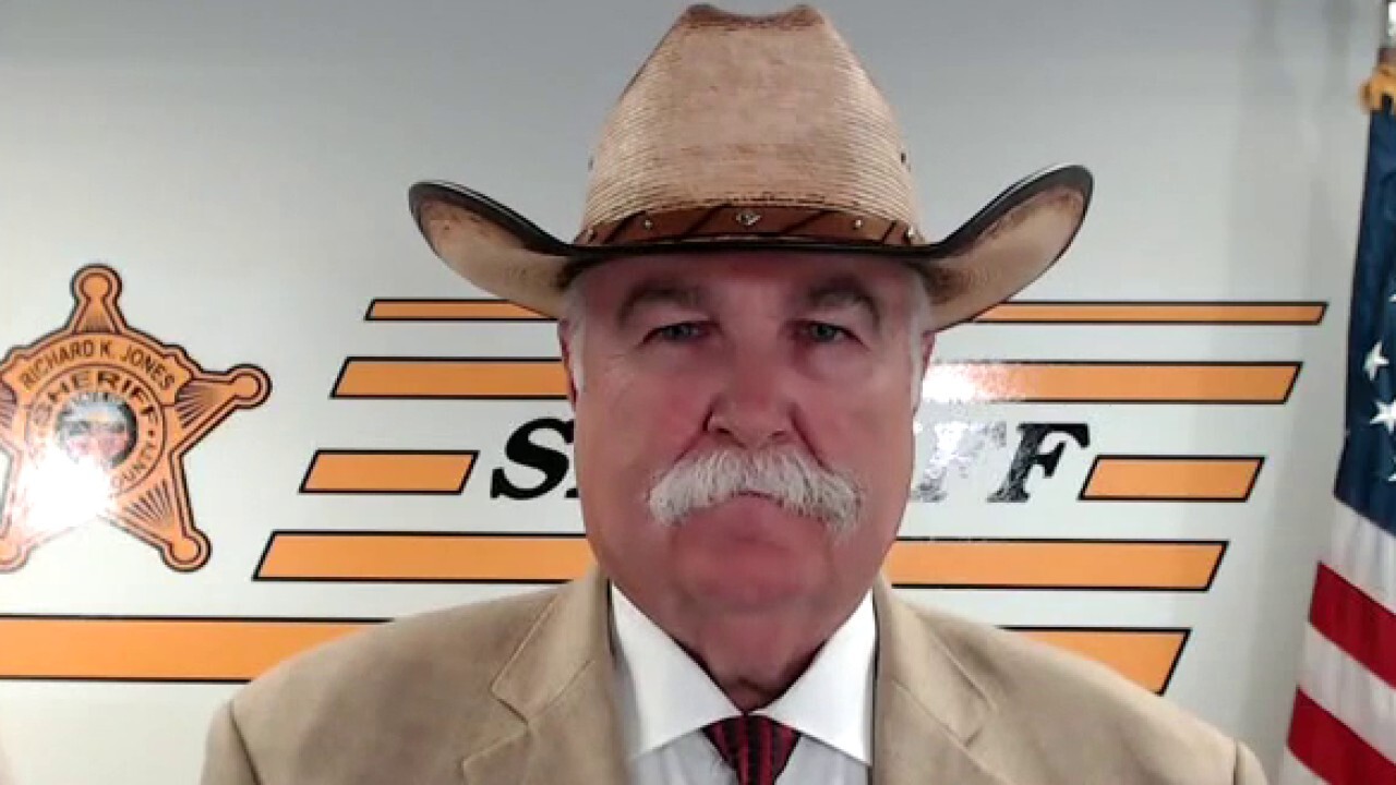 Ohio sheriff defends decision not to enforce mask mandate