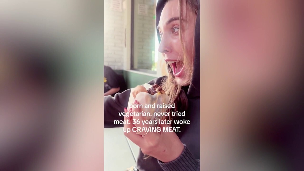 Lifelong vegetarian tries meat for first time: 'Love it'