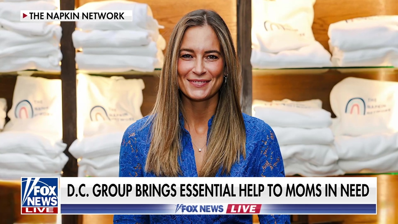 The Napkin Network founder Lindsay Gill details her mission to get essential baby items to struggling mothers, while foster mom Taye Exum shares how the nonprofit changed her holiday season on 'Fox News Live.'