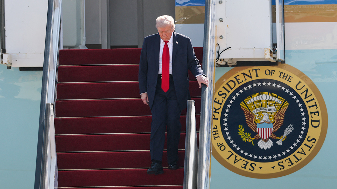 WATCH LIVE: Trump attends peace deal signing ceremony in Egypt