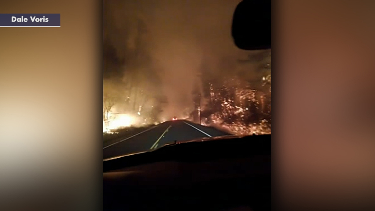 Man in Oregon fleeing wildfires films frightening evacuation