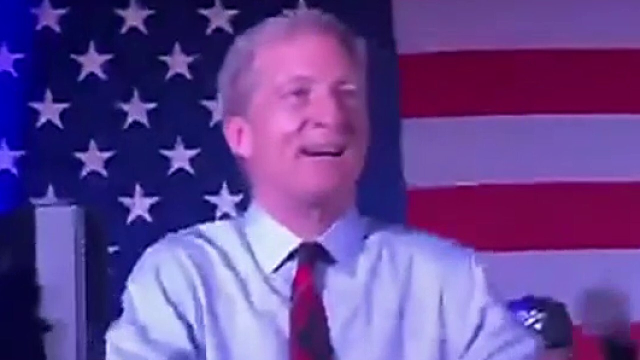 Tom Steyer dances with rapper Juvenile ahead of South Carolina primary 