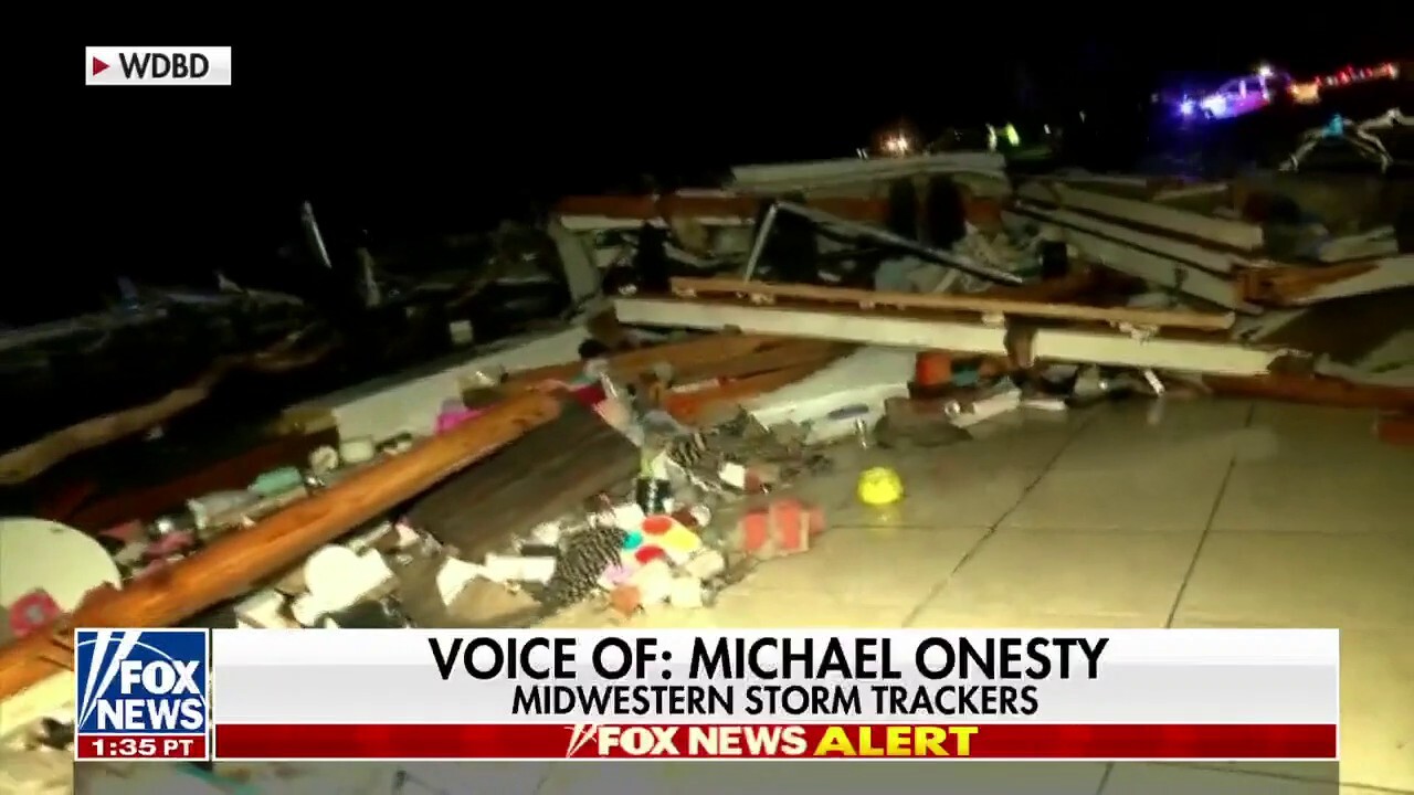 Mississippi tornadoes turn fatal, rescue efforts begin