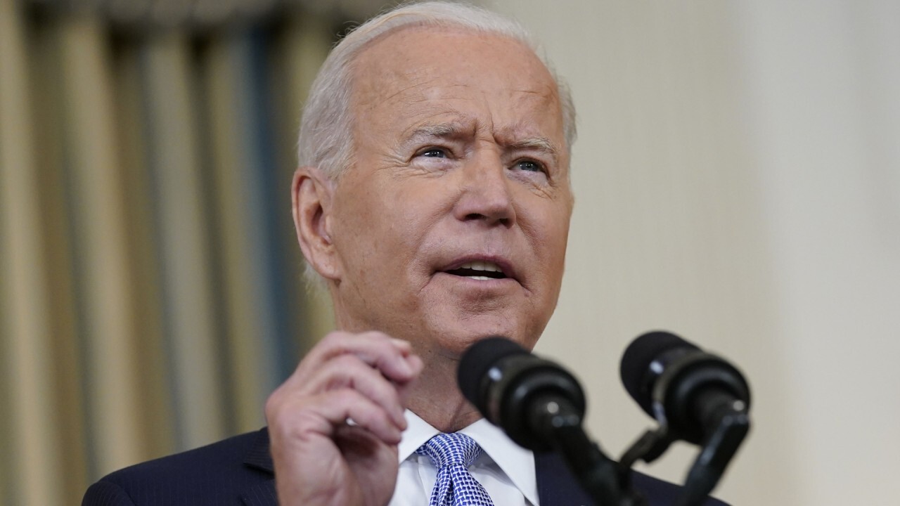 Biden receives COVID Pfizer booster at White House