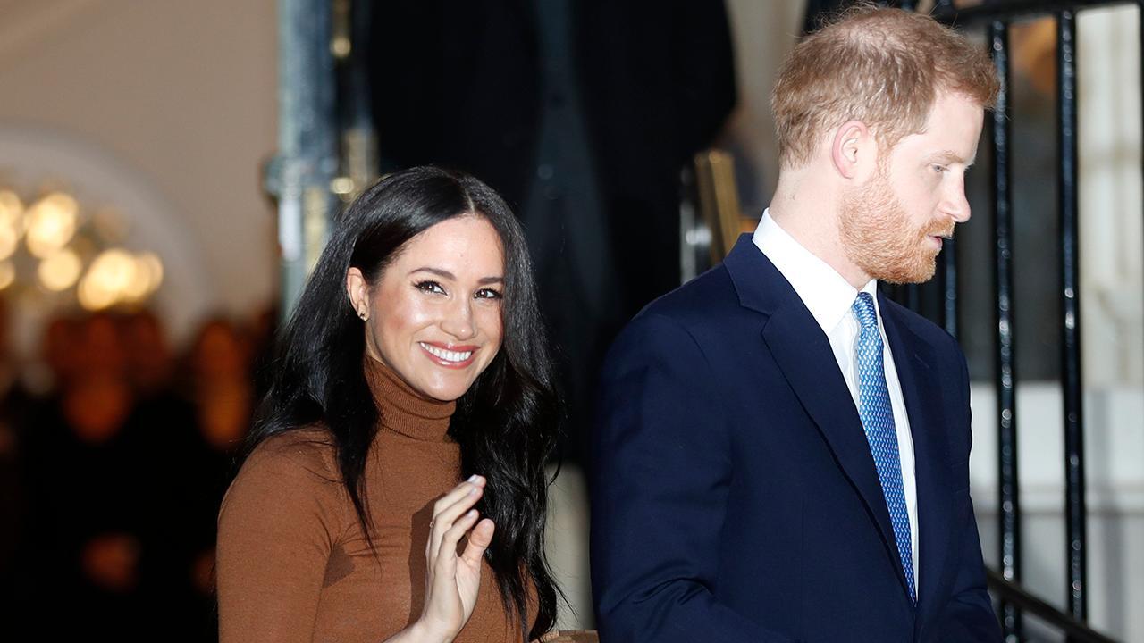 Social media reacts to Harry, Meghan stepping back as senior royals