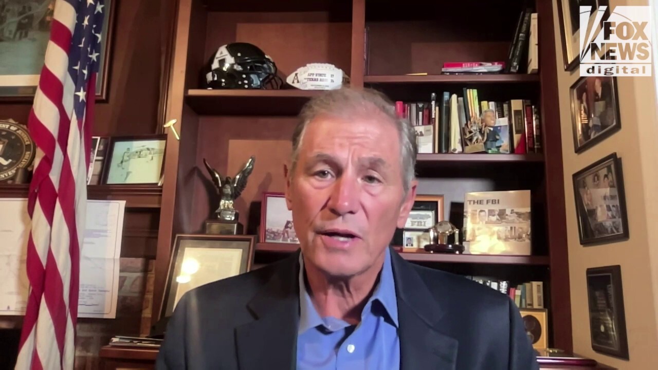 Former FBI assistant director says US government is taking 'dramatically different approach' on drug cartels