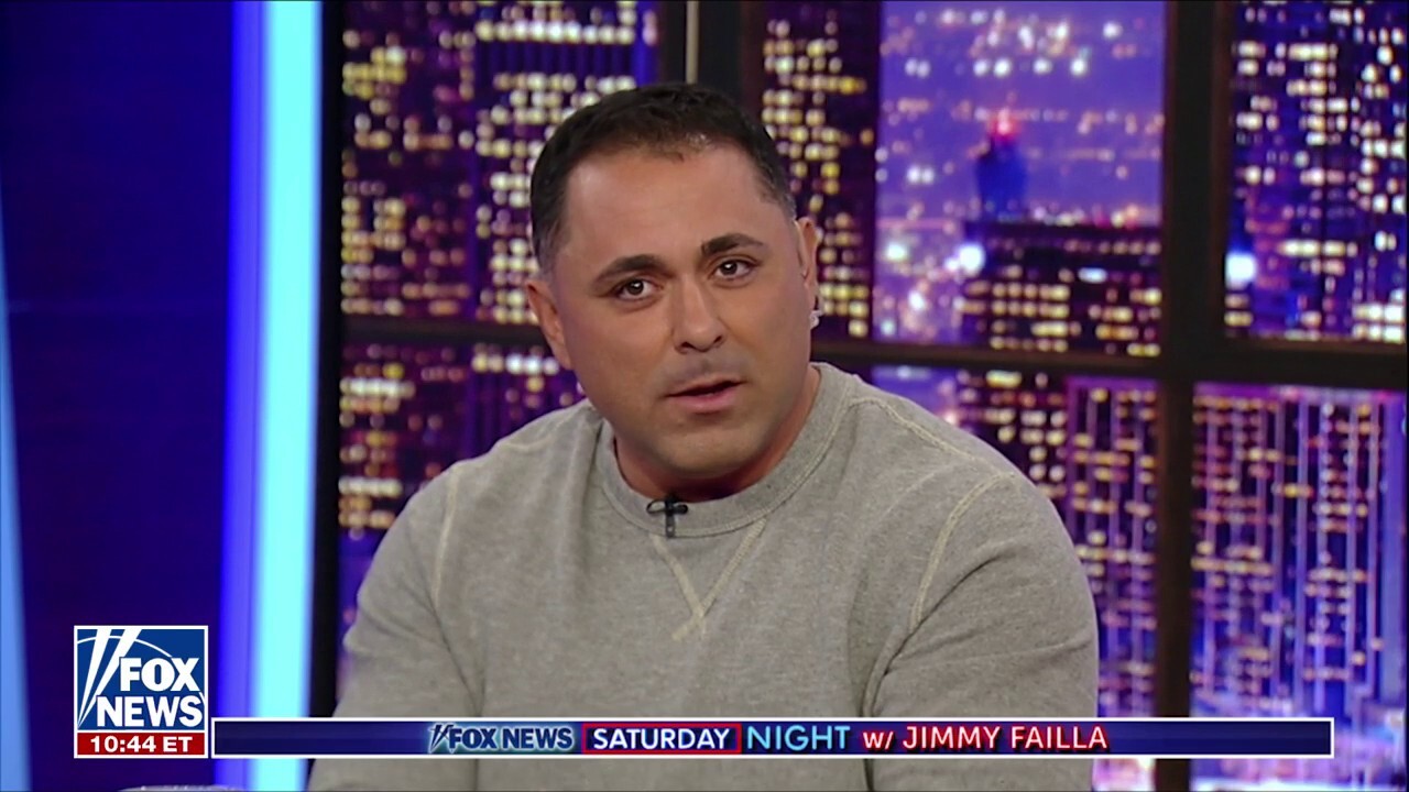 WATCH: Anthony Rodia Stops By 'Fox News Saturday Night' To Preview FOX Nation's Night Of Comedy 