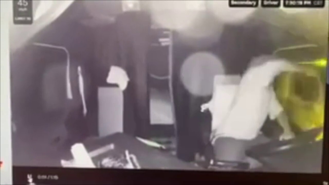 Престрелка между шофьор на камион на магистрала във Флорида, заснета на видео