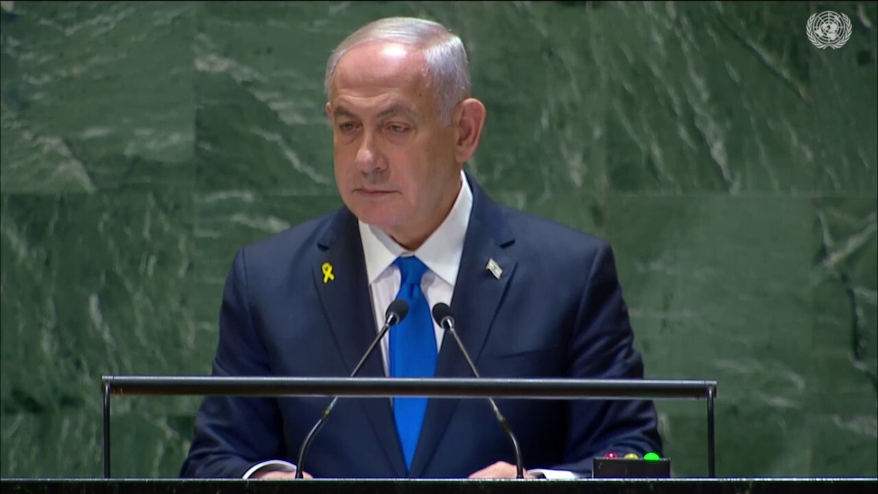 Netanyahu delivers warning to Iran in UN speech