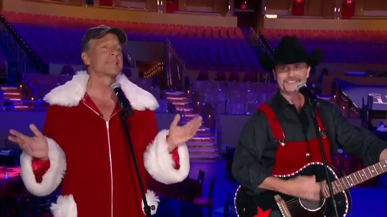 Mike Rowe, John Rich's 'Santa's Gotta Dirty Job' track tops Adele on iTunes chart