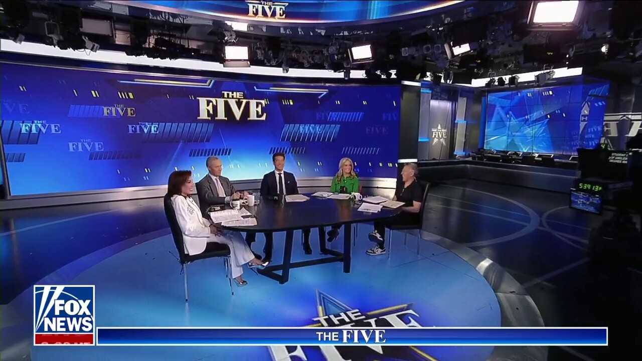  ‘The Five’ co-hosts discuss how Michael Cohen taunted former President Trump on X.
