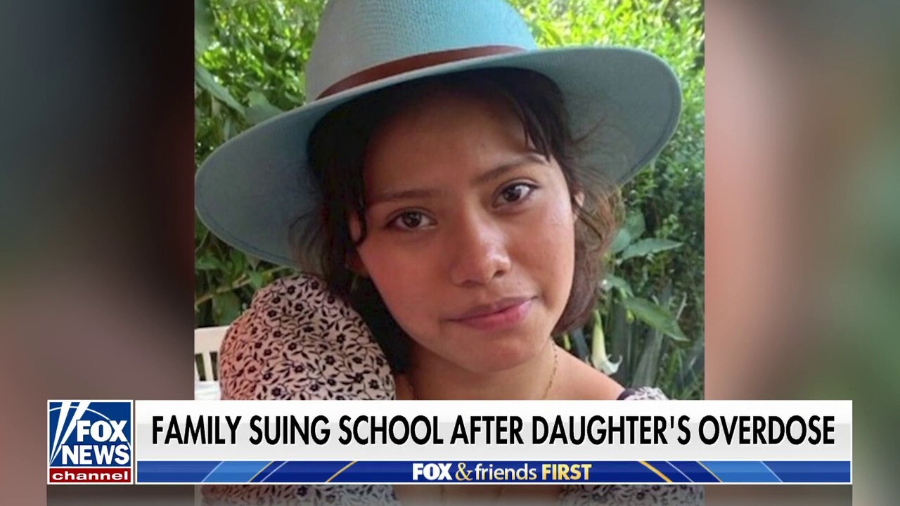 Family suing Los Angeles school after 15-year-old daughter overdosed in bathroom 