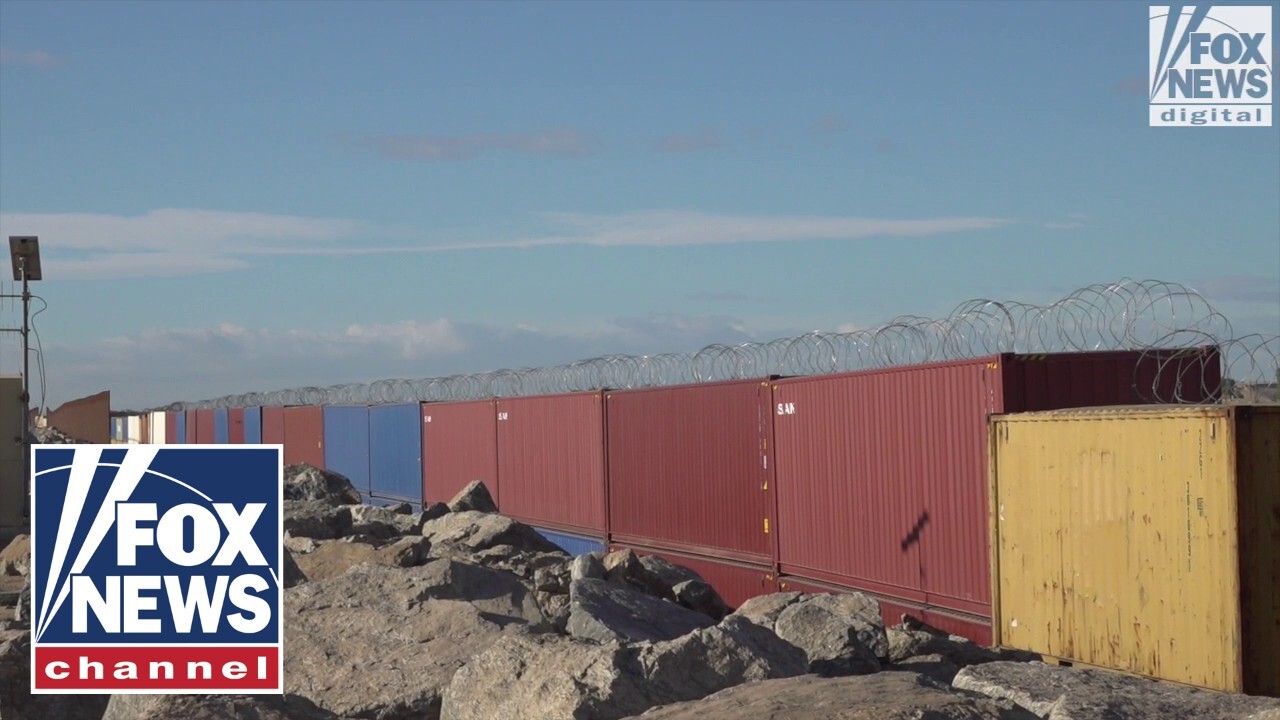 An "invitation to crash our border": AZ official warns of consequences for container wall removal