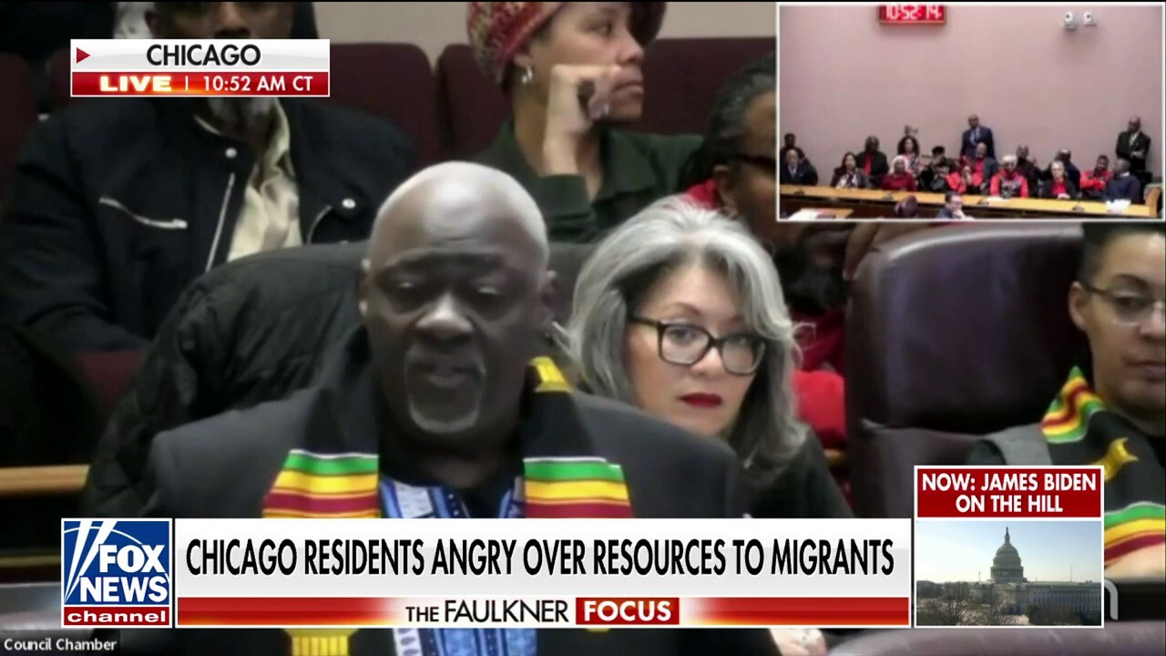 Chicago residents rail against officials over migrant crisis: ‘Junking up our country’