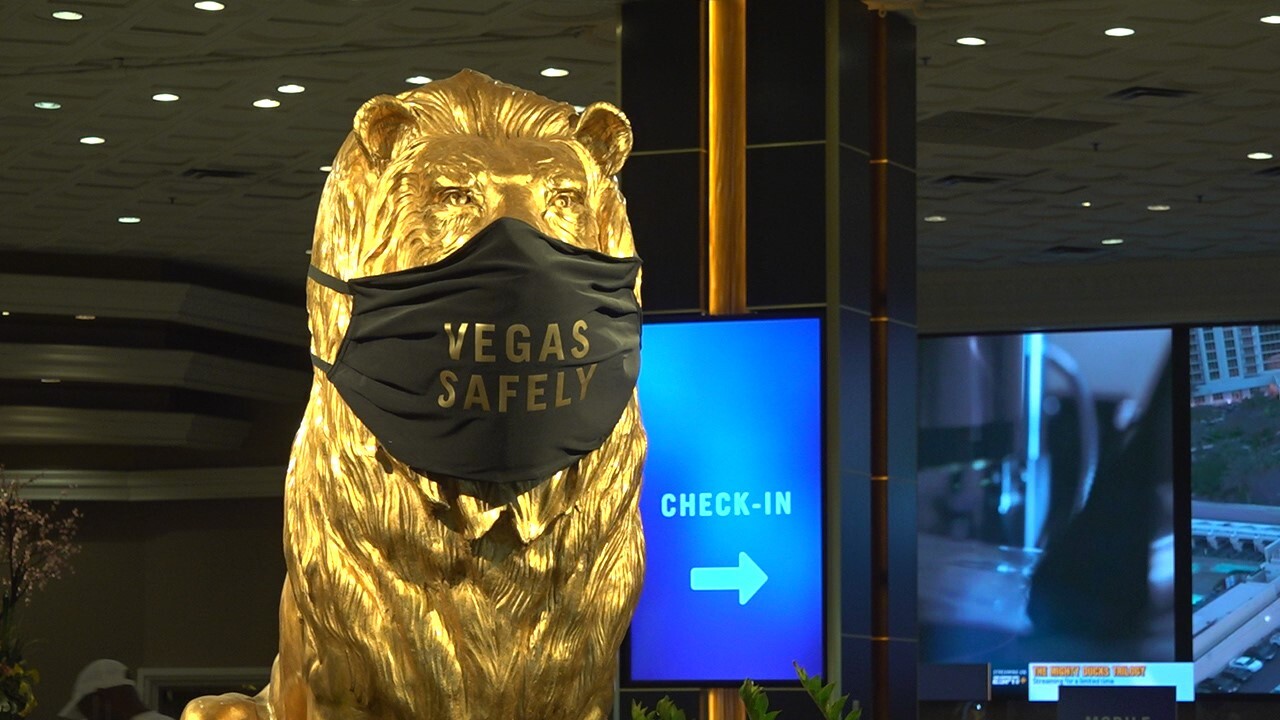 Las Vegas hotels hiring hundreds as tourists return