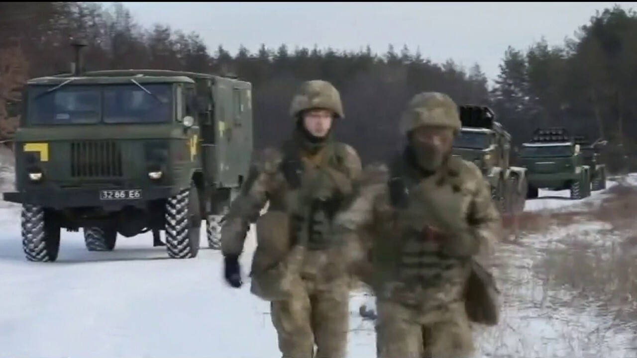 Russian troops poised for possible Ukraine invasion