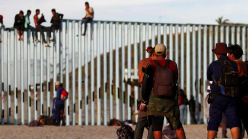 Are caravan organizers putting migrants' lives in danger?
