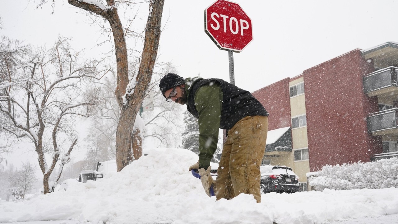 Historic blizzard hits Colorado